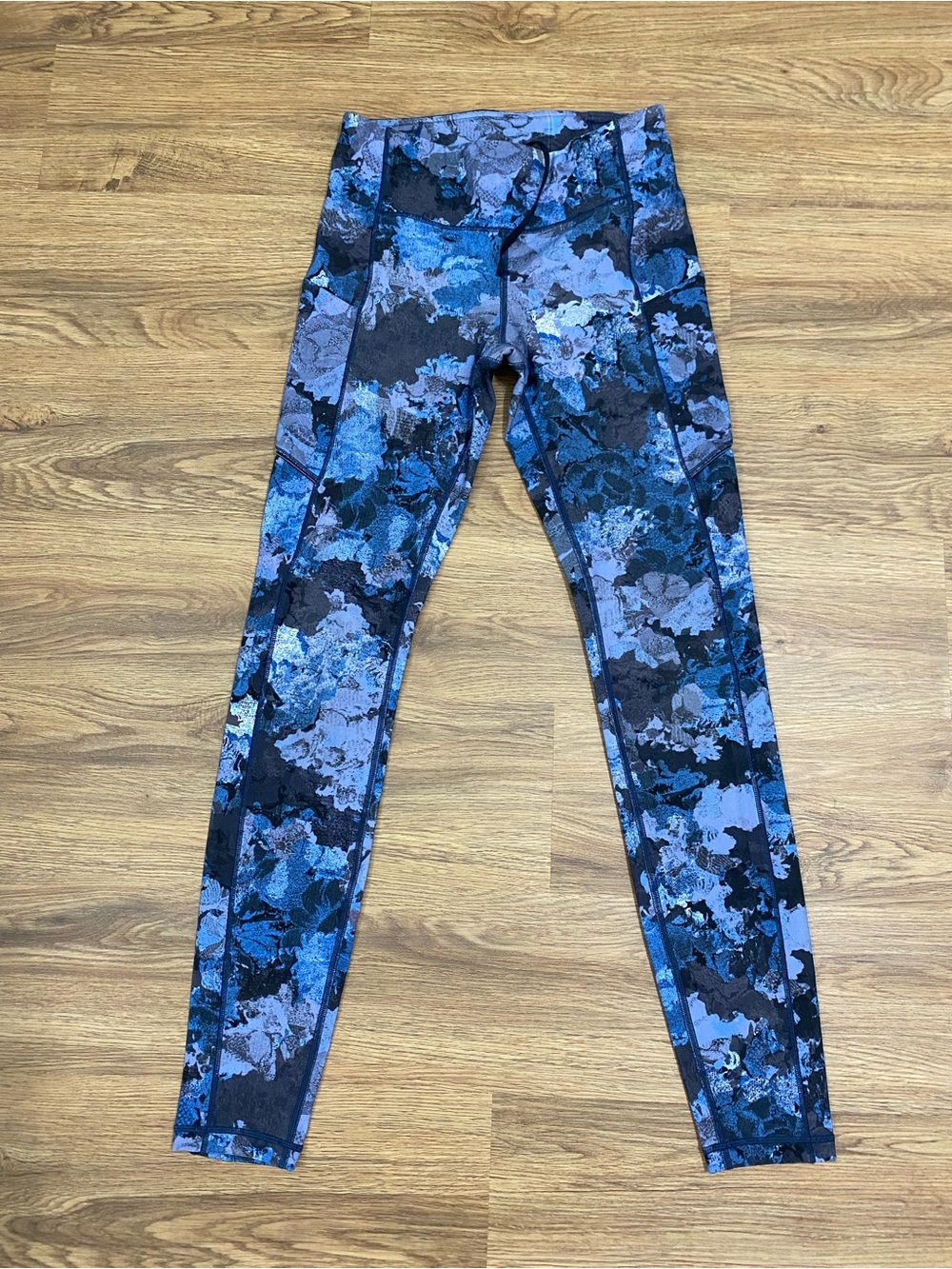 lululemon athletica Blue Floral-Print Women’s Leggings Size 4